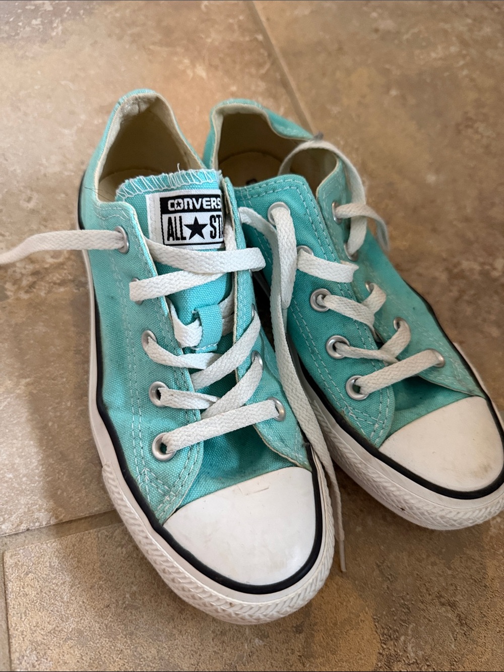 Converse  Low Top Sneakers in Aqua & White